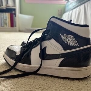 Air Jordan’s Mid